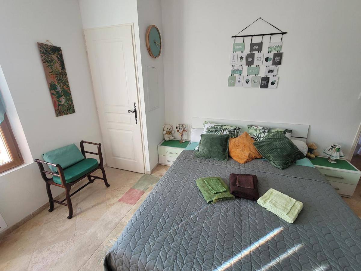 קוטיניאק Maison Dans La Provence Verte מראה חיצוני תמונה