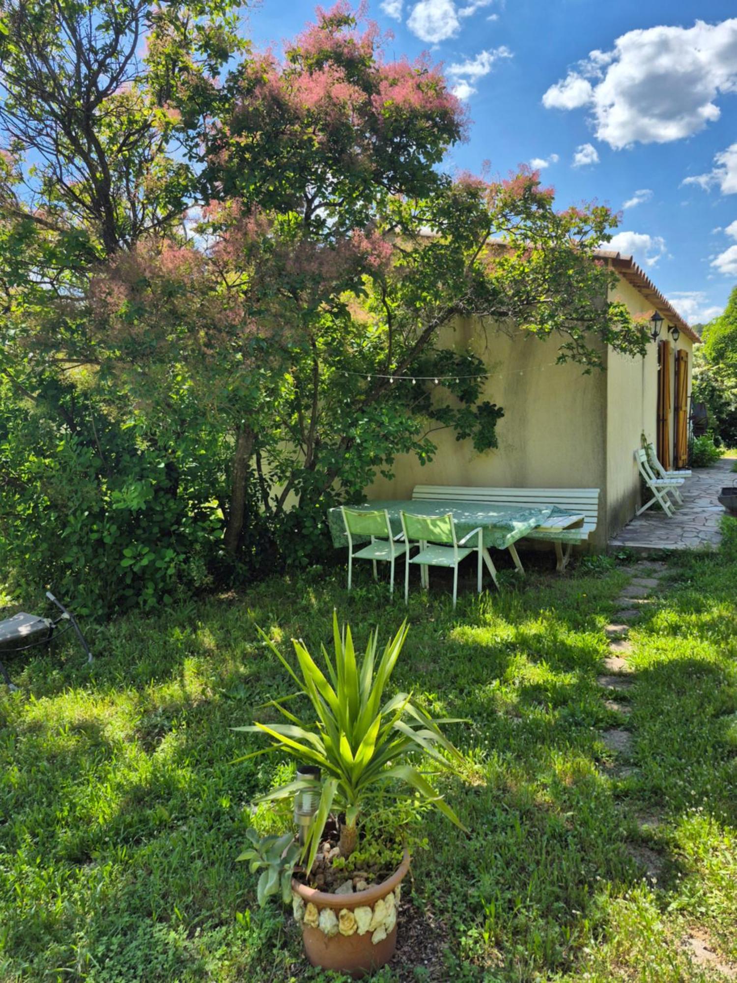 קוטיניאק Maison Dans La Provence Verte מראה חיצוני תמונה